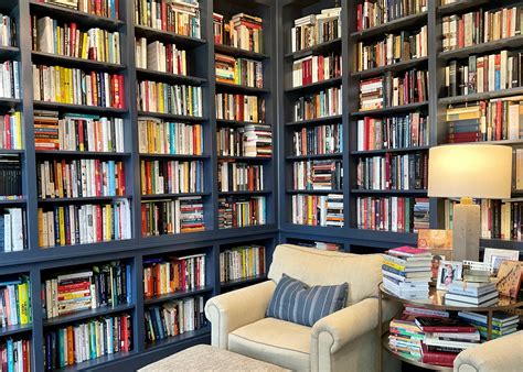 How Many Books Define a Personal Library: A Multi-perspective Analysis